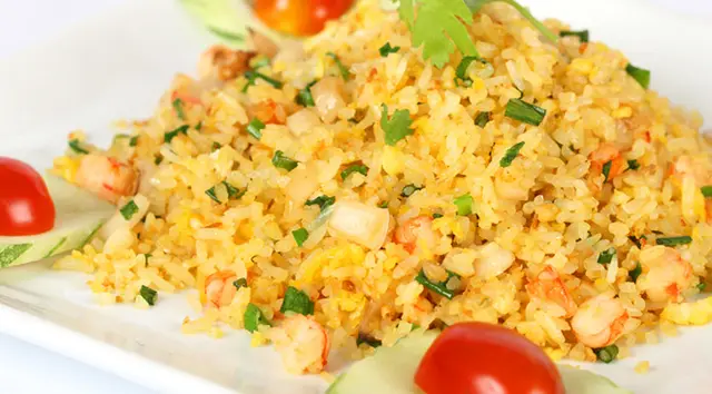 Cách làm cơm chiên trứng đơn giản mà cực ngon