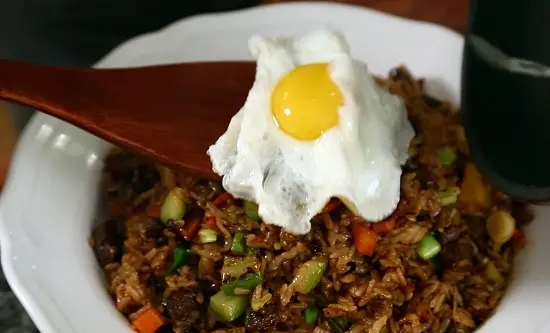 Cách làm cơm rang Hàn Quốc ngon đúng chuẩn 8