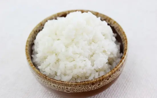 Cách làm cơm rang thịt gà đơn giản tại nhà