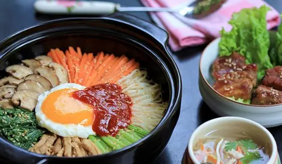 Cách làm cơm trộn bimbimbap Hàn Quốc