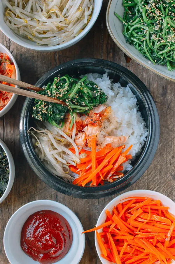Huong dan lam mon Bibimbap com tron ca hoi dung vi Han Quoc f