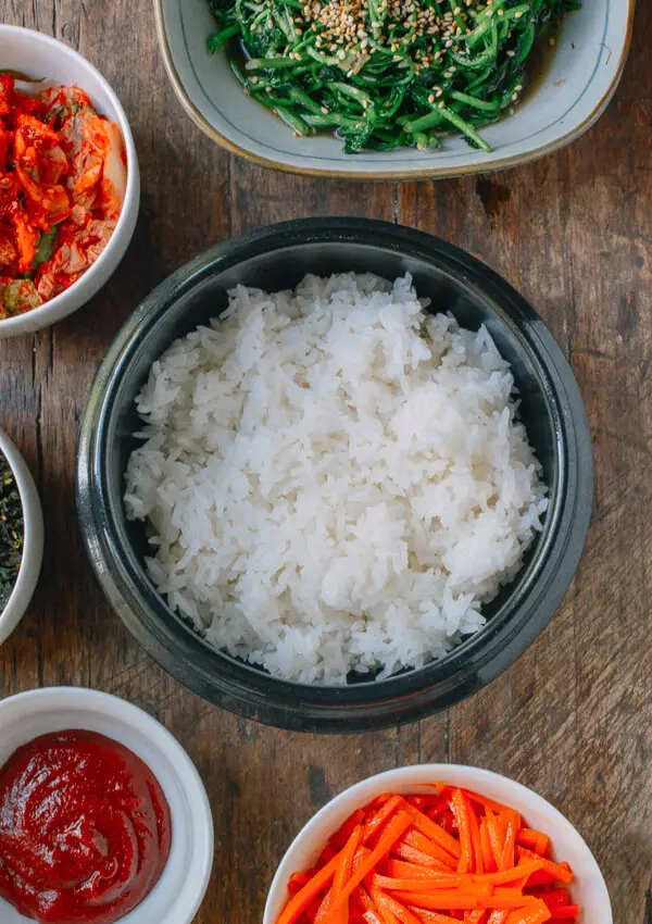 Huong dan lam mon Bibimbap com tron ca hoi dung vi Han Quoc c