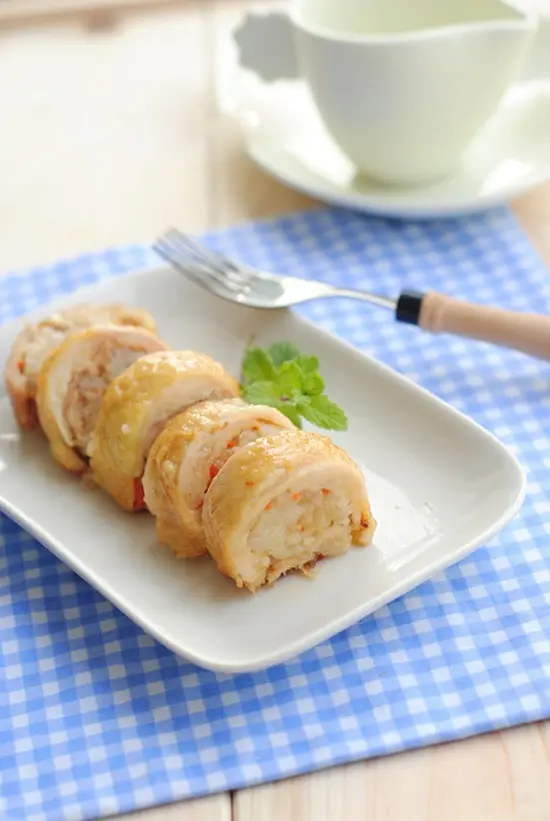 Cách làm gà cuộn xôi thơm ngon cho ngày 30 Tết