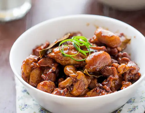 Cách làm gà kho xì dầu thơm ngon lạ miệng