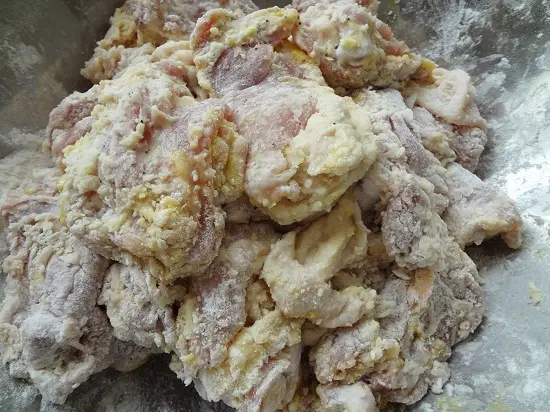 Cách làm gà tẩm ngọt chiên giòn 2