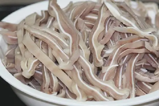 tai lợn thái miếng