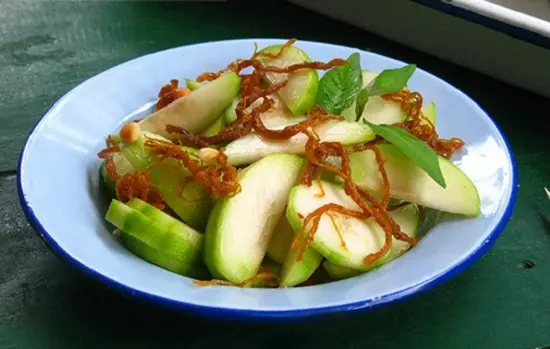 Cách làm gỏi cóc non trộn bò khô