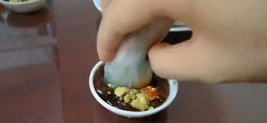 cách làm gỏi cuốn tôm thịt thưởng thức