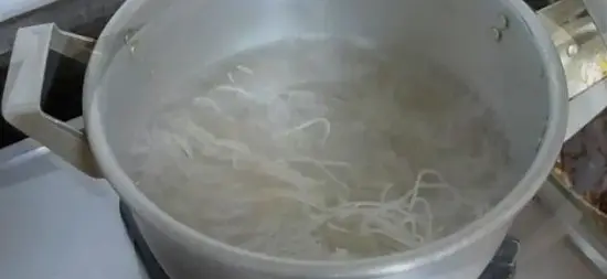 cách làm gỏi cuốn tôm thịt luộc bún