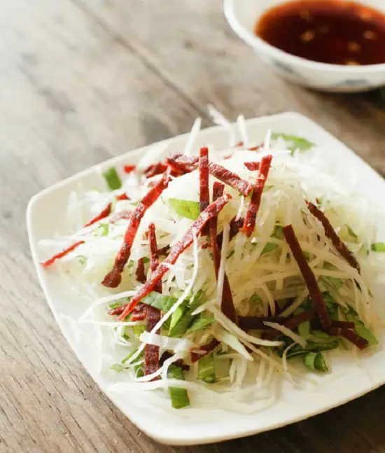 Cách làm gỏi đu đủ bò khô siêu đơn giản