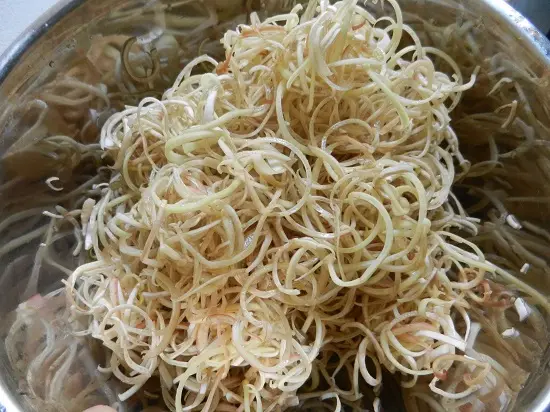 Cách làm gỏi gà thơm ngon 3