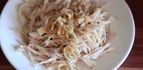Cách làm gỏi gà thơm ngon 2