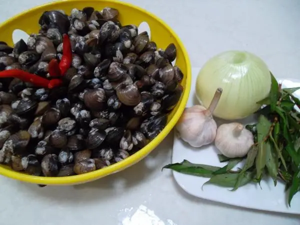 hen xuc banh da 1