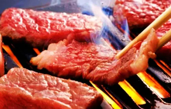 Jeyuk-gui một món thịt nướng cay kiểu Hàn Quốc 5
