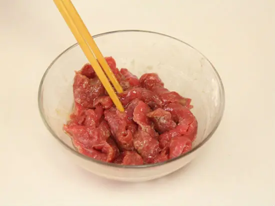 Jeyuk-gui một món thịt nướng cay kiểu Hàn Quốc 3