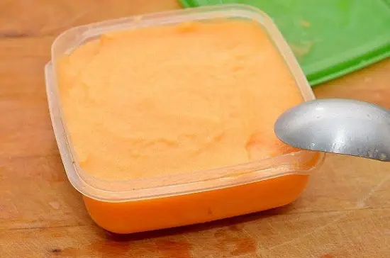 miết mịn bề mặt kem