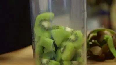 Cách làm kem tươi kiwi 2