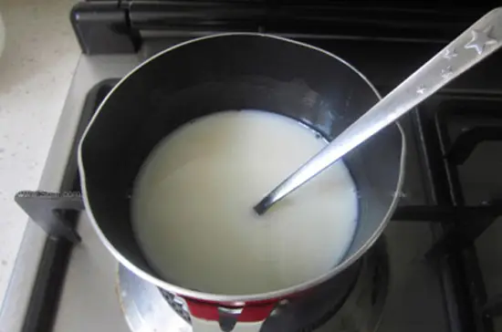đun sữa làm kem - cách làm kem tươi