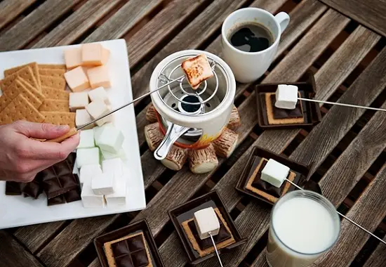kẹo marshmallow thưởng thức