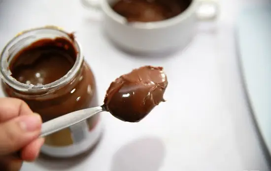 làm nóng socola nutella