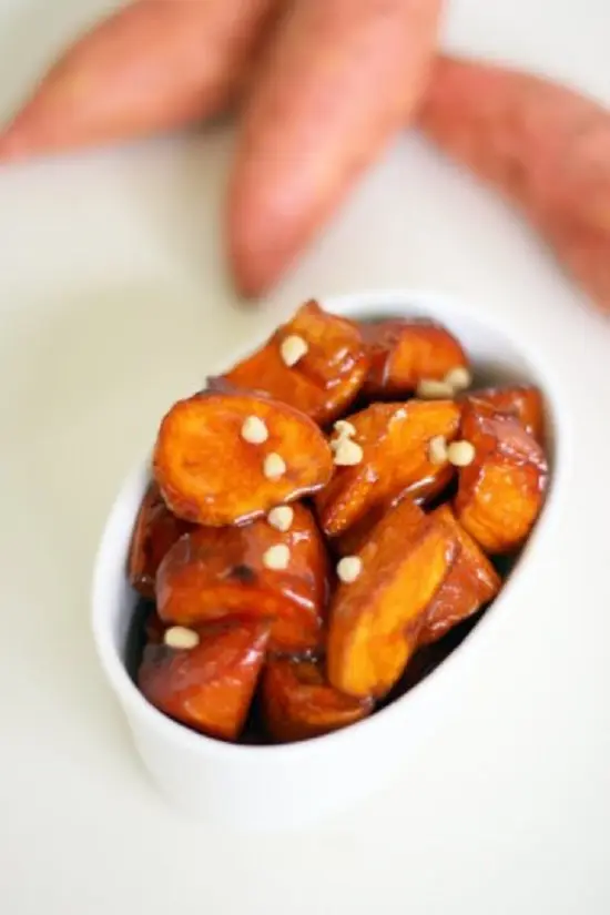 Cách làm khoai lang chiên xốt caramel thơm ngon mới lạ