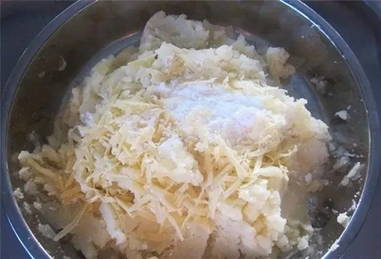 cách làm bánh khoai tây nướng hình mặt cười 3