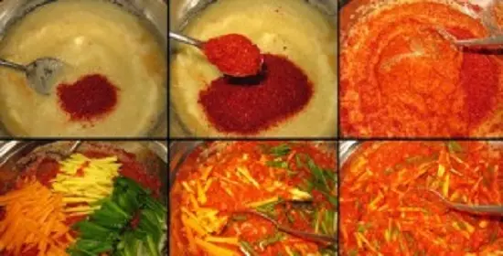trộn hỗn hợp vào thau lớn