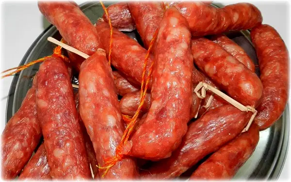Cách làm lạp xưởng an toàn tại nhà