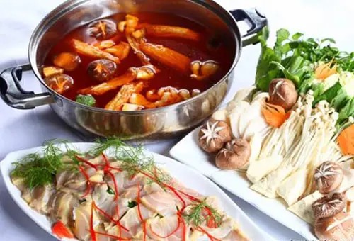 Cách làm lẩu cá tầm thơm ngon, hấp dẫn