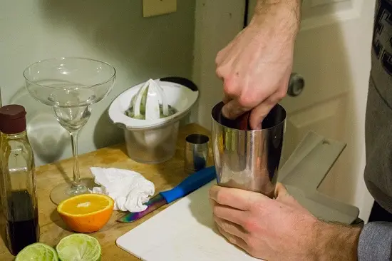 Cách làm Margarita cổ điển từ những nguyên liệu cực đơn giản 4