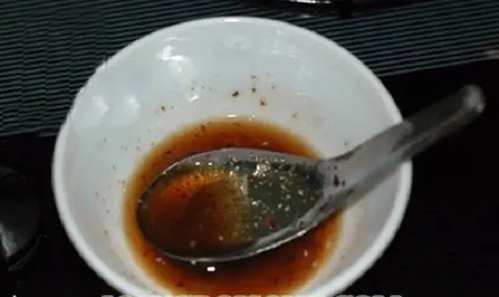 trộn các gia vị lại với nhau