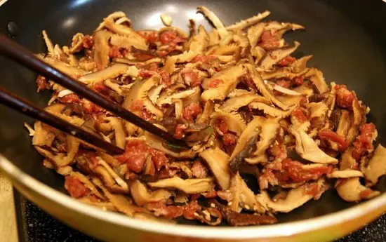 cach-lam-mien-xao-kho-k