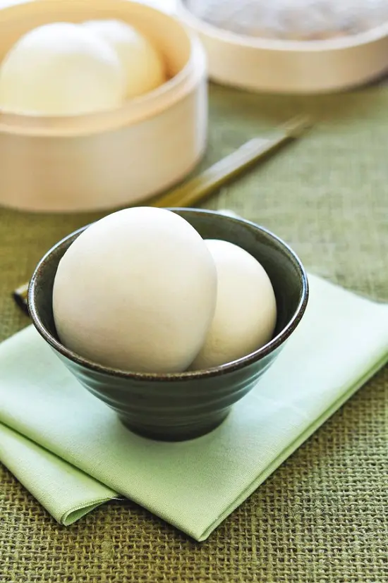 bánh bao ngọt nhân trứng sữa mềm mịn