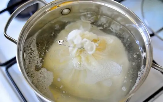 đun sôi bánh bao