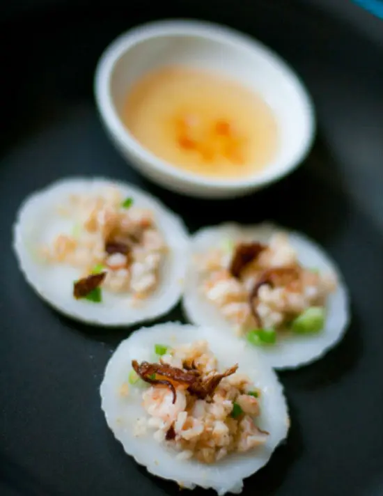 Cách làm món bánh bèo Huế chuẩn vị