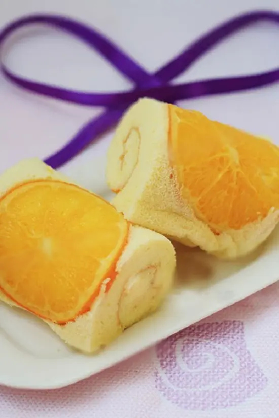 bánh bông lan cam tươi