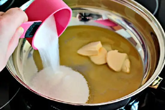 cho đường vào bơ