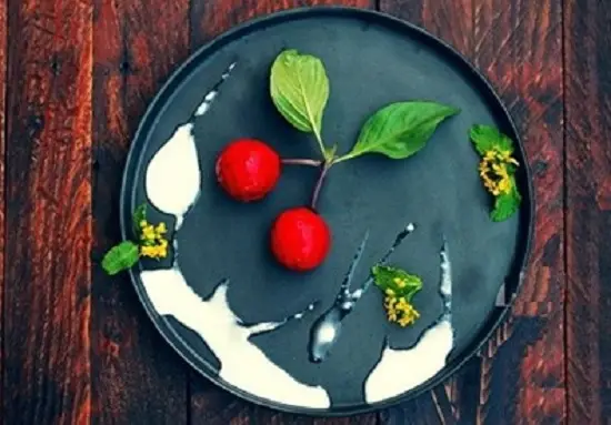 Cách làm món bánh đậu xanh hình quả cherry độc đáo