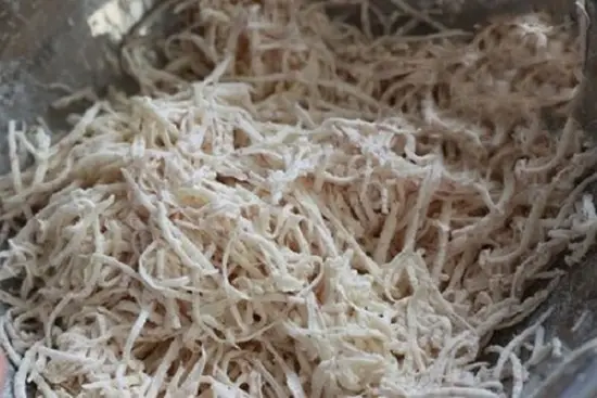 khoai môn nạo sợi