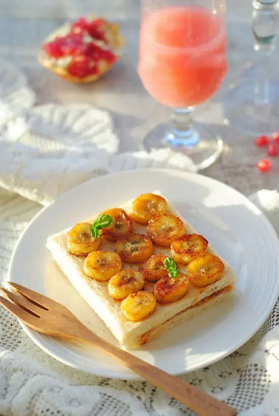 Cách làm món bánh mì kẹp chuối chiên cho bữa sáng ngọt ngào