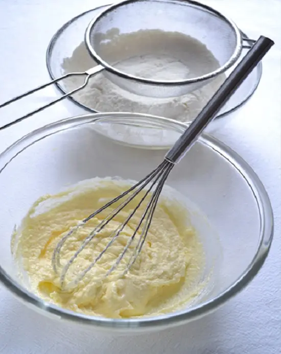 đánh bơ với đường