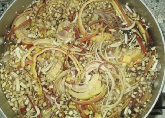 Cách làm món bún bung hoa chuối