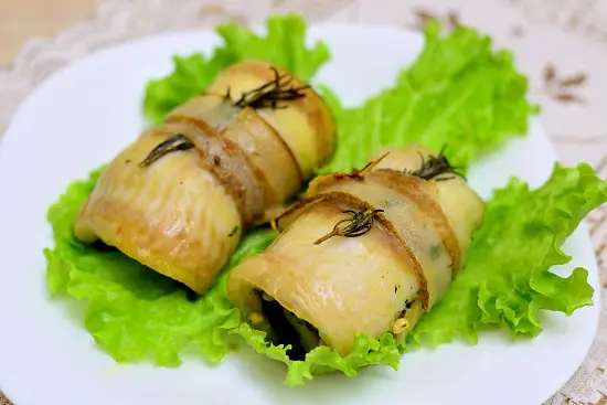 Cách làm món cá phi lê nhồi rau củ nướng
