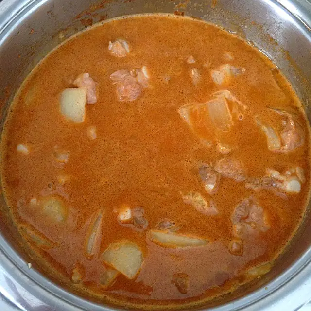 Cách làm món cà ri sườn heo 8