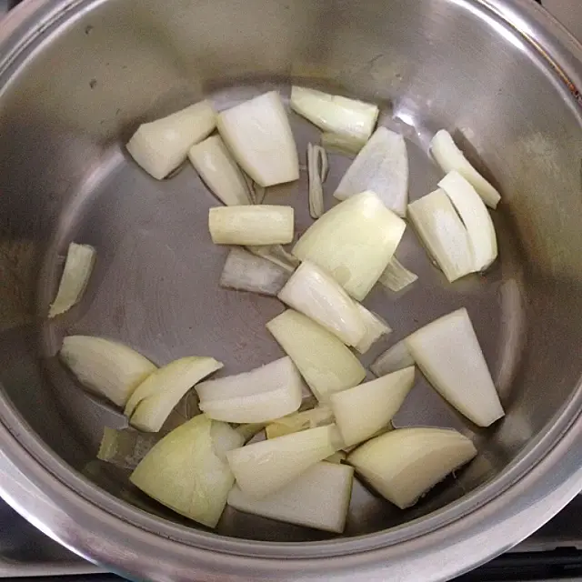 Cách làm món cà ri sườn heo 5