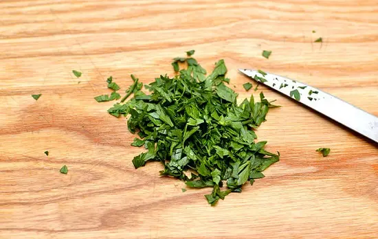 thái nhỏ rau mùi