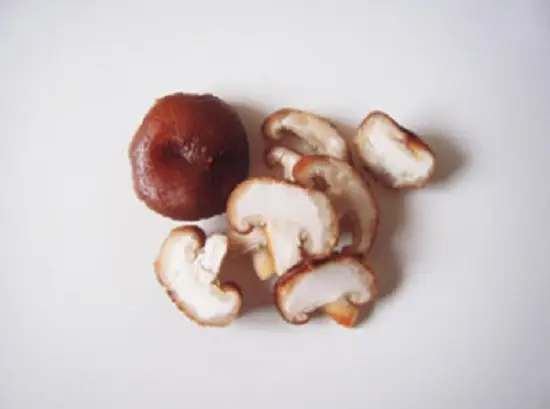 nấm tươi thái đôi