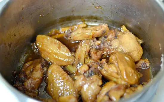 đun nhừ cánh gà