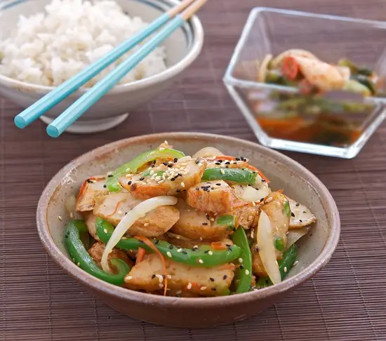 Cách làm món chả cá xào rau củ mới lạ cho bữa tối