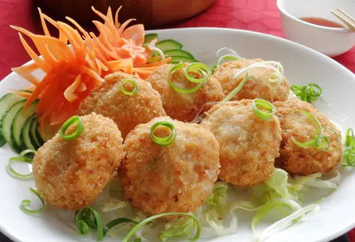 Cách làm món chả tôm nhân phô mai bé thích mê